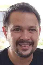 Christopher Roxas