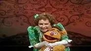 Jean Stapleton still