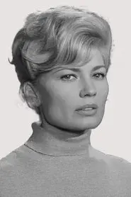 Nadia Sanders