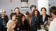 Un pianista loco, unos zombis bilingües y un foco de vicio y fornicio still