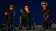 Green Arrow & The Canaries still