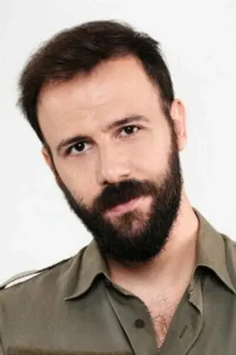 Nikos Gelia