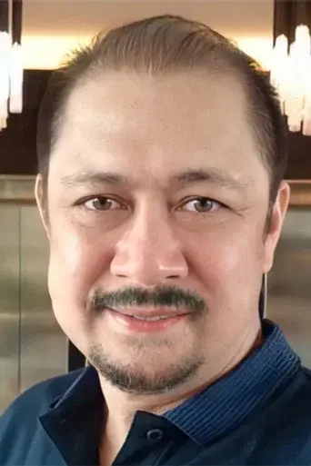 Omar Flores