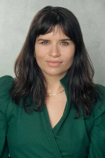 Salima Saxton
