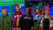 Leslie Mann and Darlene Love still