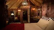 African Safari Hut still