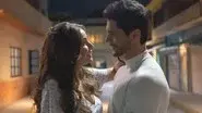 Tan solo de escucharte me siento tranquila still