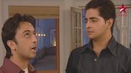 Naitik orders food for Akshara still