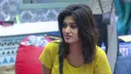 Day 39: Oviya Isolates Herself still