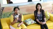 Day 31: Oviya, Gayathri Become Reporters still