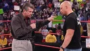 Raw - Nov. 26, 2001 still