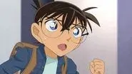 The Shadow Approaching Amuro still