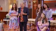 Una familia de cien still