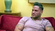 Single Ronnie still