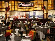 10 Chefs Compete still